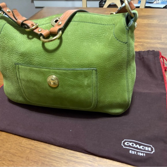 Coach Vibrant Green Leather Shoulder Bag - Picture 2 of 3